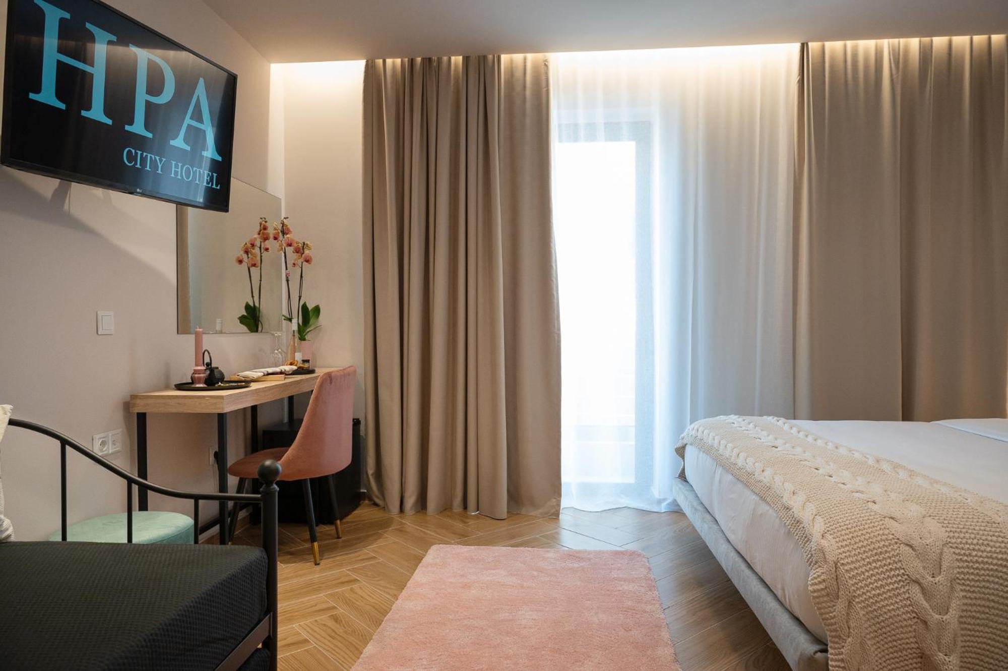Ira - Ηρα Hotel Kalamata Bagian luar foto
