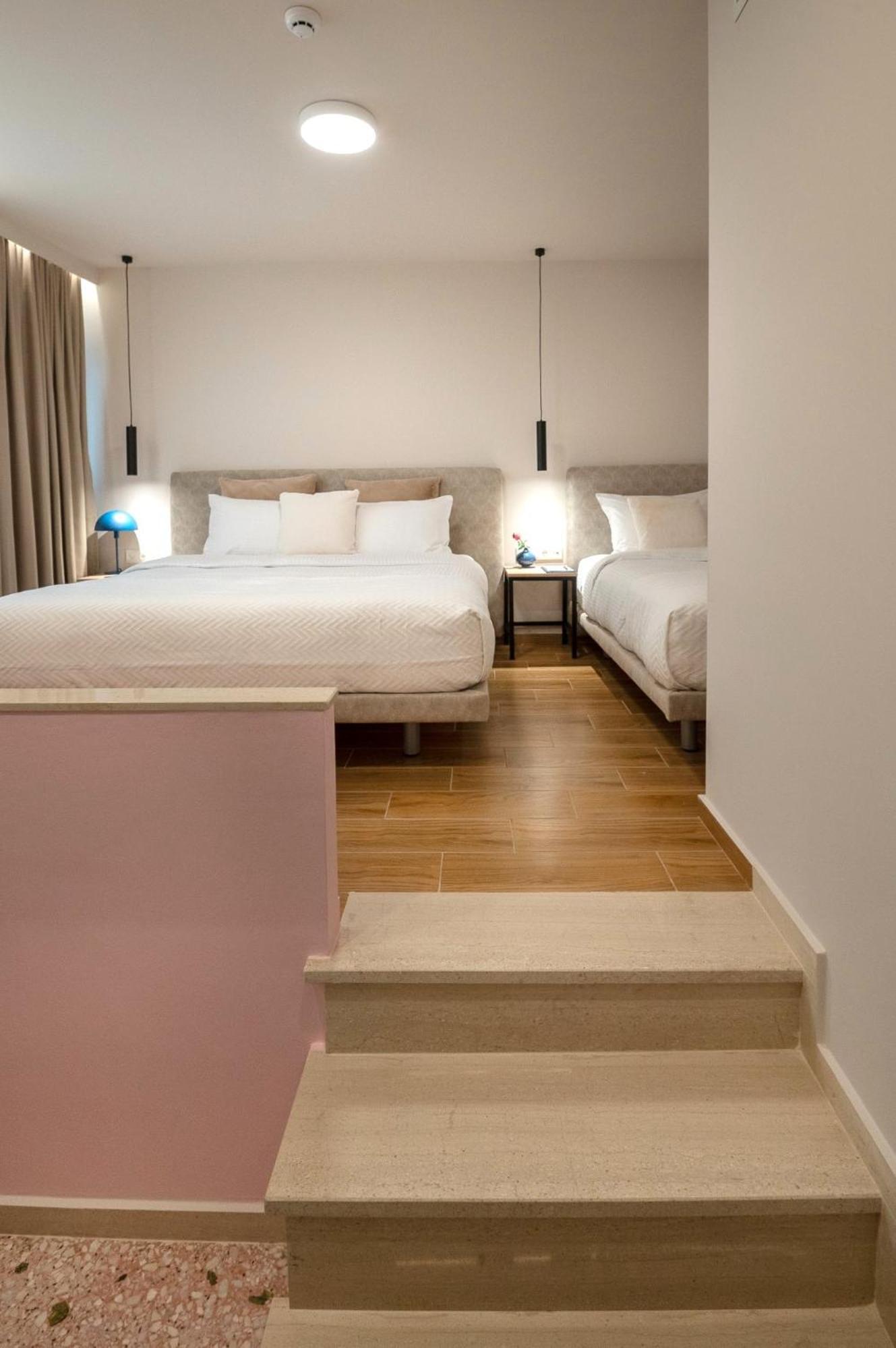 Ira - Ηρα Hotel Kalamata Bagian luar foto