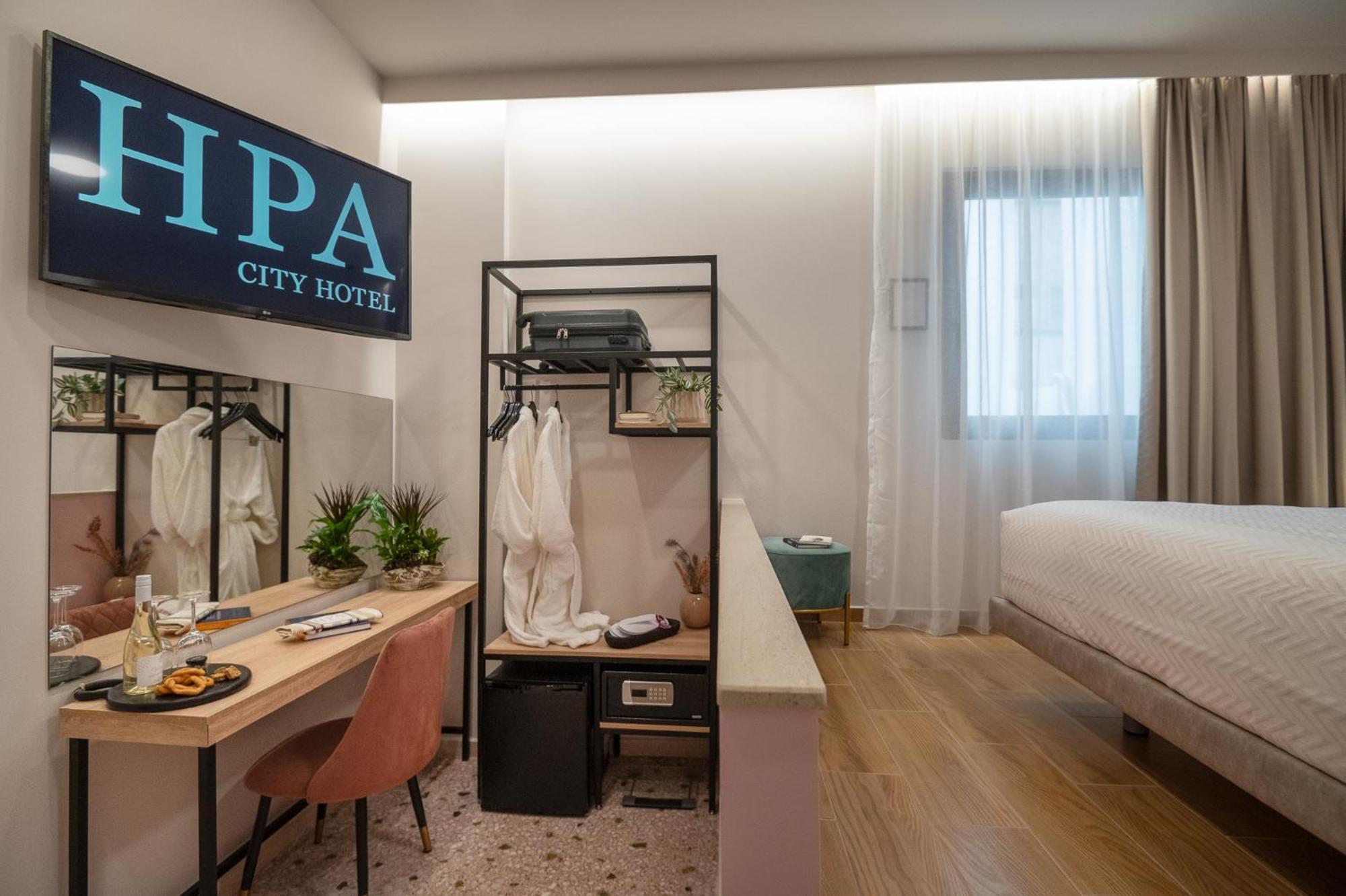 Ira - Ηρα Hotel Kalamata Bagian luar foto