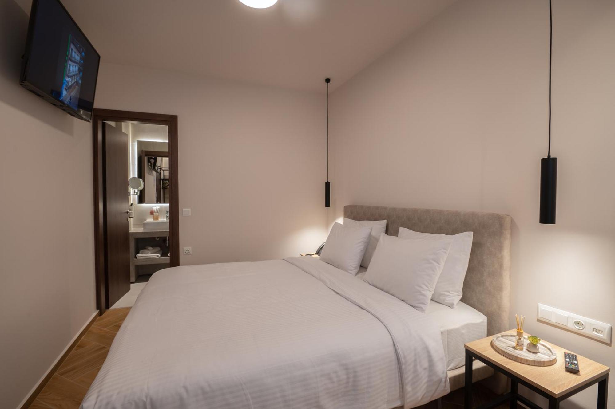 Ira - Ηρα Hotel Kalamata Bagian luar foto
