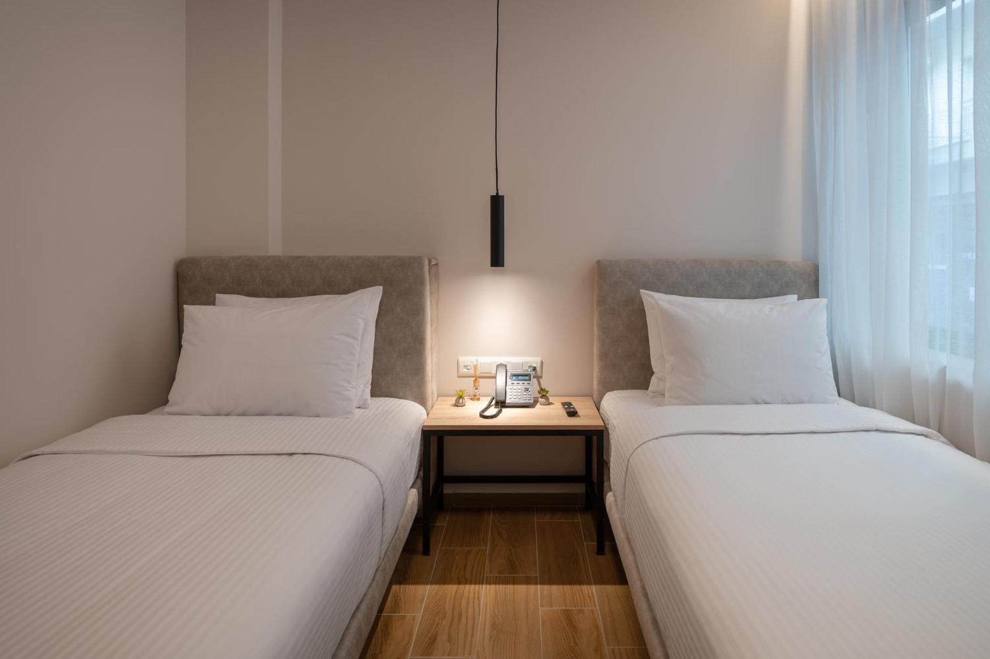 Ira - Ηρα Hotel Kalamata Bagian luar foto