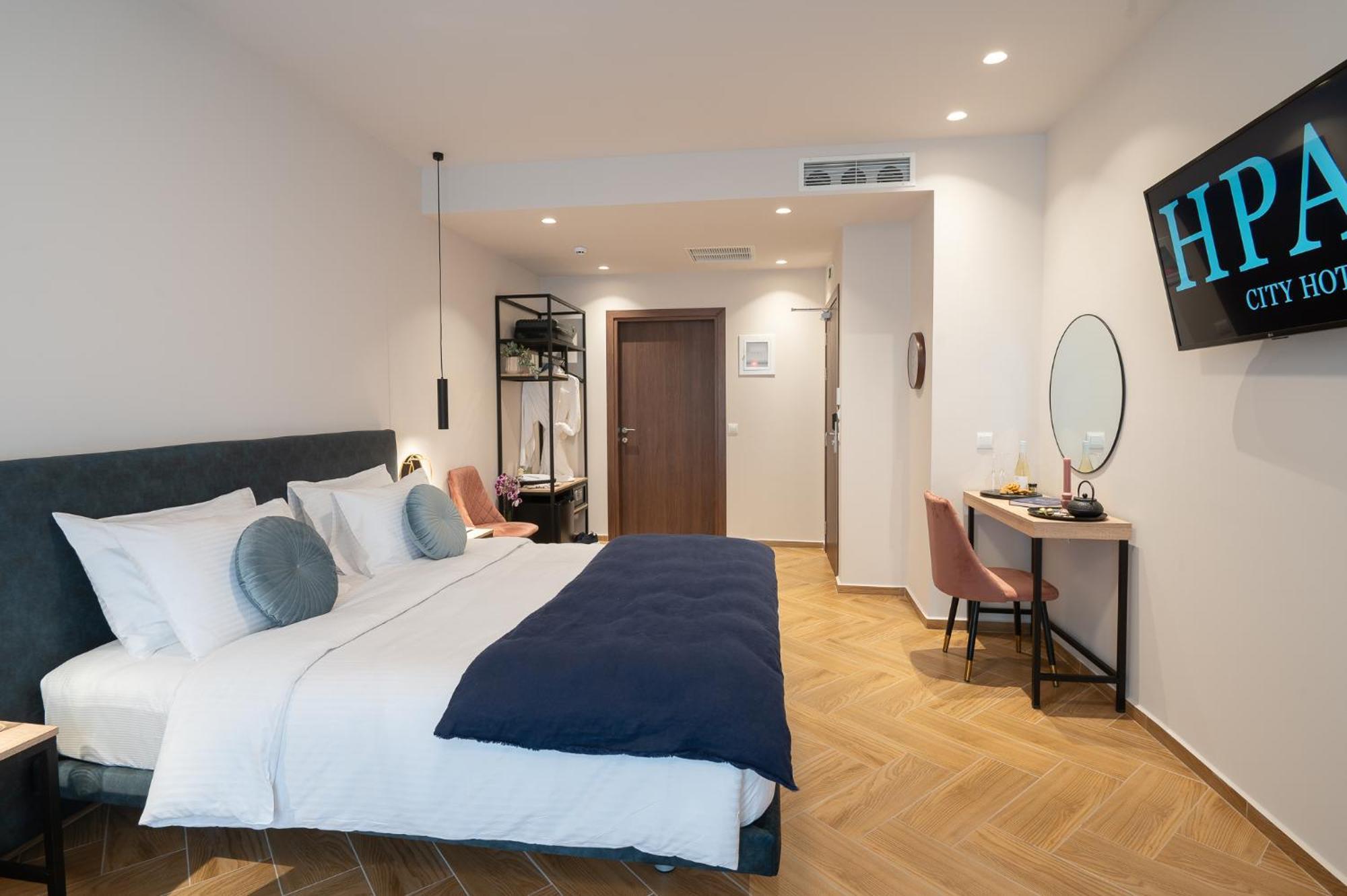 Ira - Ηρα Hotel Kalamata Bagian luar foto