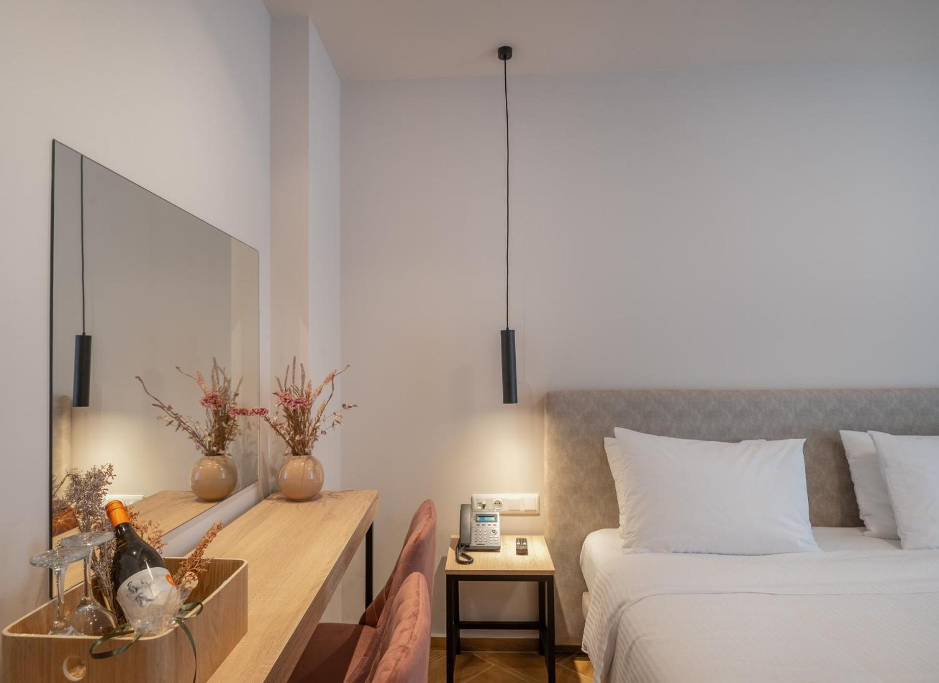 Ira - Ηρα Hotel Kalamata Bagian luar foto