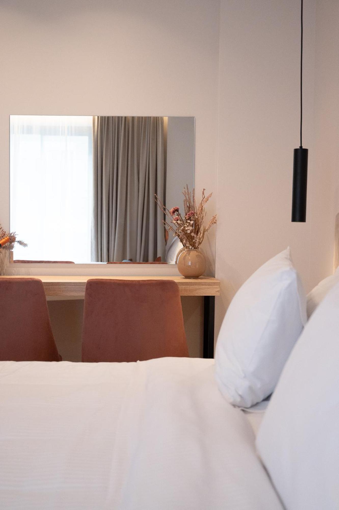 Ira - Ηρα Hotel Kalamata Bagian luar foto