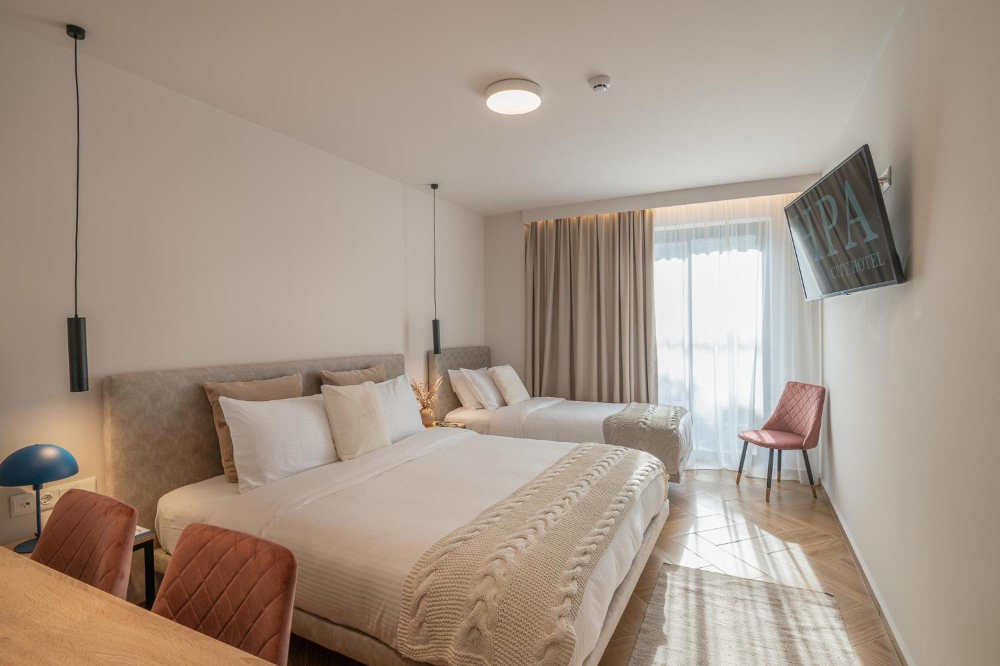 Ira - Ηρα Hotel Kalamata Bagian luar foto