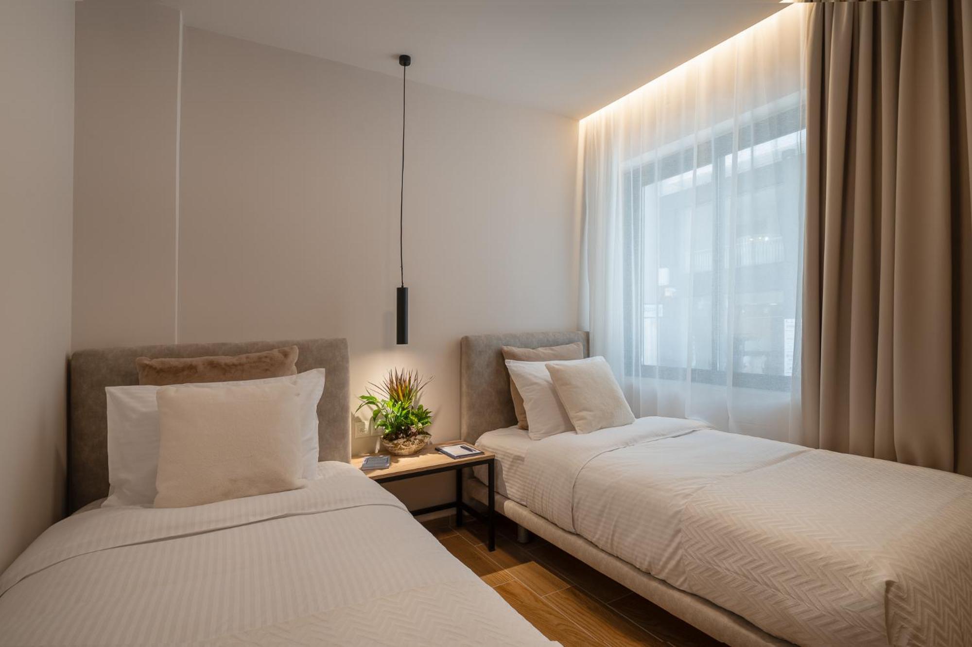 Ira - Ηρα Hotel Kalamata Bagian luar foto