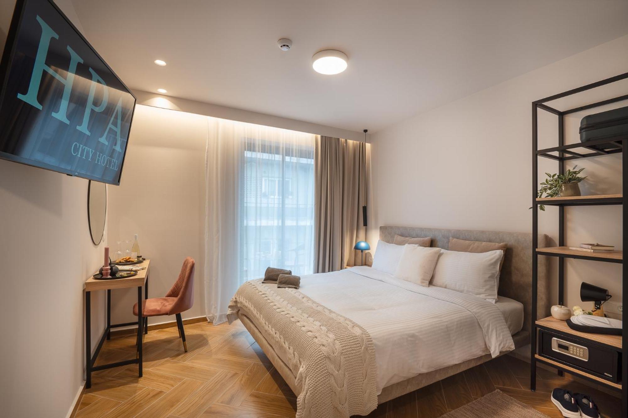 Ira - Ηρα Hotel Kalamata Bagian luar foto