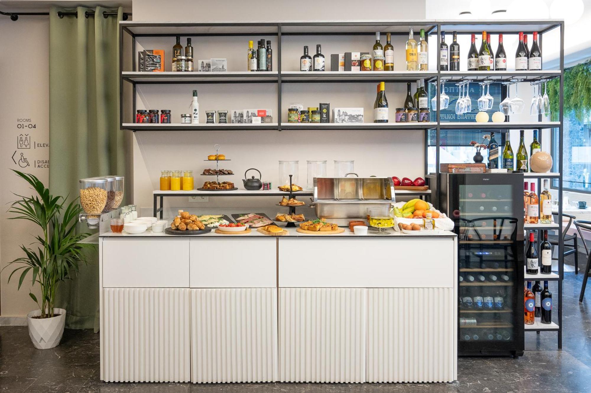 Ira - Ηρα Hotel Kalamata Bagian luar foto