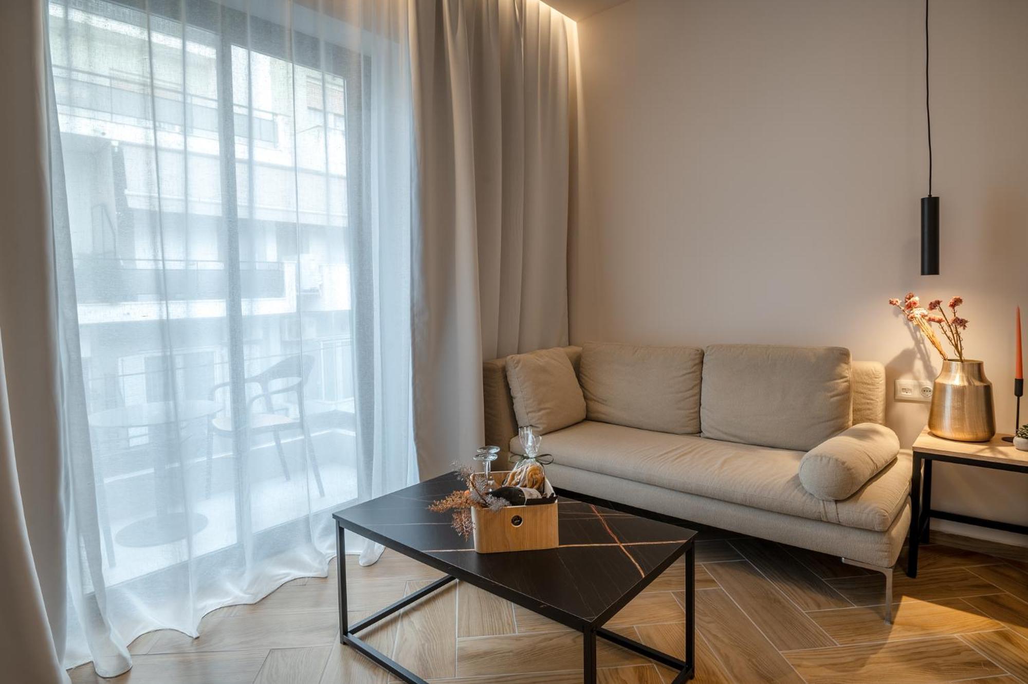 Ira - Ηρα Hotel Kalamata Bagian luar foto